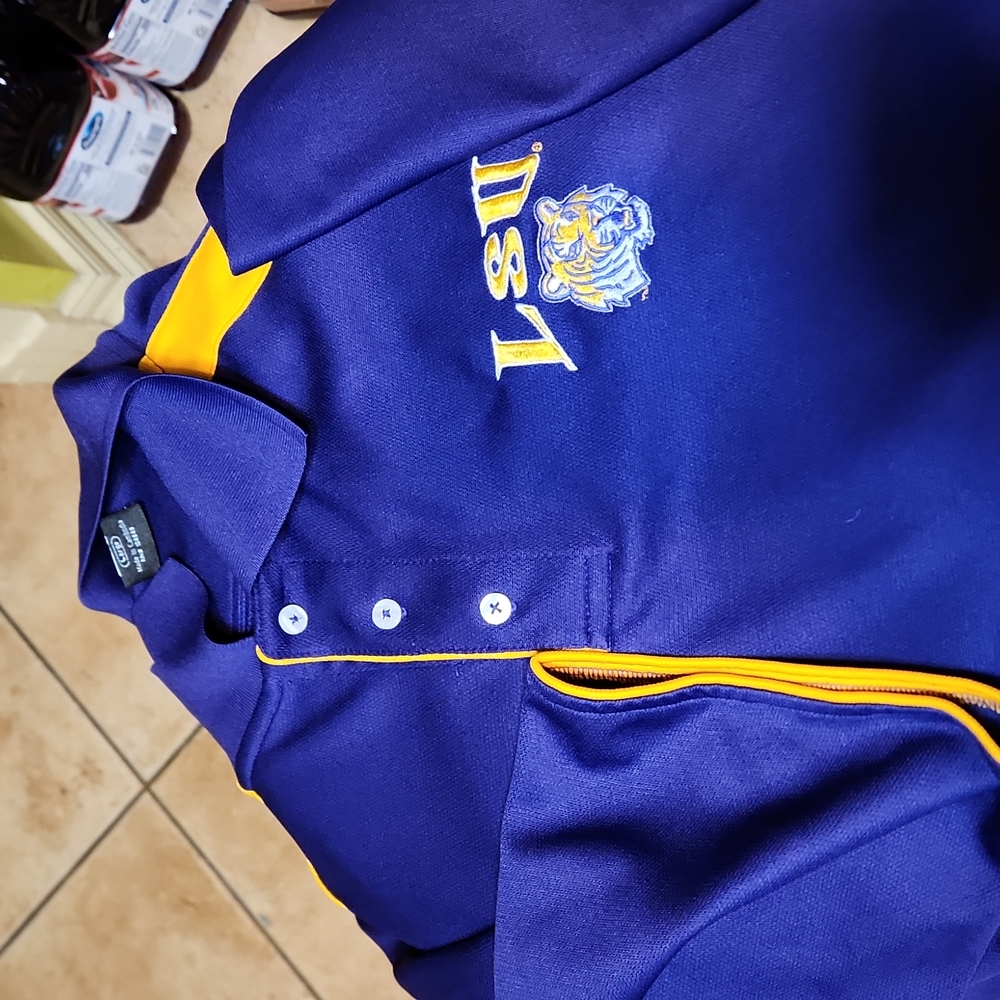 LSU men shirt (Sz L )